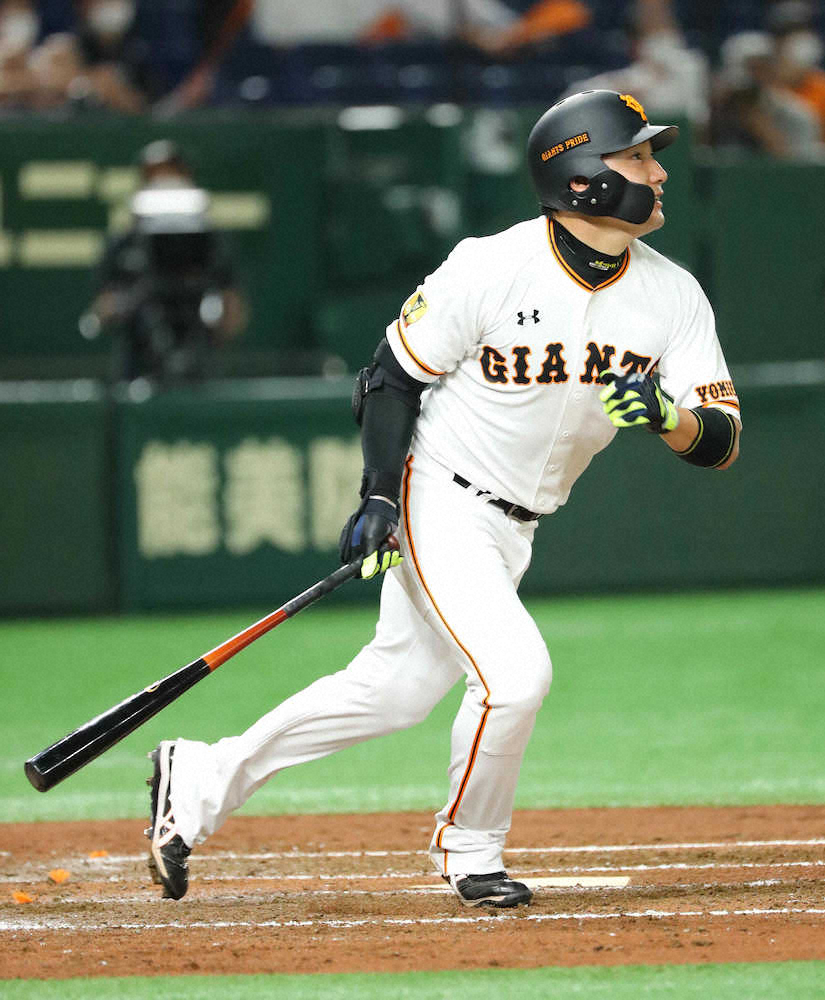 【画像・写真】巨人、鮮やか逆転勝ち！畠危険球退場アクシデントも何の、亀井同点打＆丸V打　広島わずか3安打