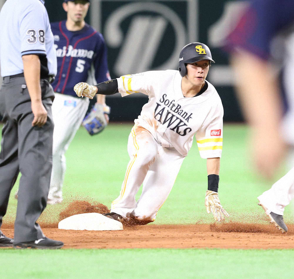 【画像・写真】ソフトバンク・柳田　プロ野球タイ月間32得点！37試合で33四球の選球眼