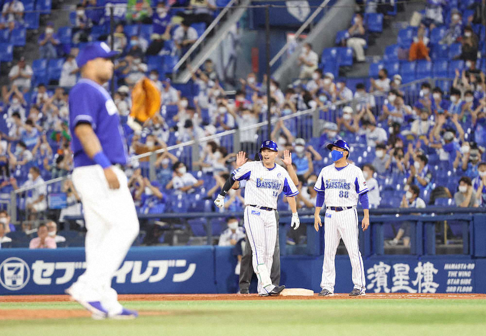 【画像・写真】ソトだ佐野だ　DeNA　3、4番連続適時打で6回貴重な追加点