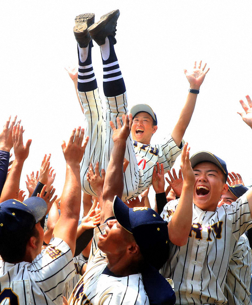 【画像・写真】桐生第一　甲子園に弾み12年ぶり頂点!星野、勝ち越し満弾「最高でした」