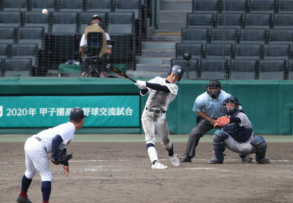 【画像・写真】明徳義塾4番・新沢　9回に逆転サヨナラ三塁打！「高校野球が負けで終わるのは嫌だった」