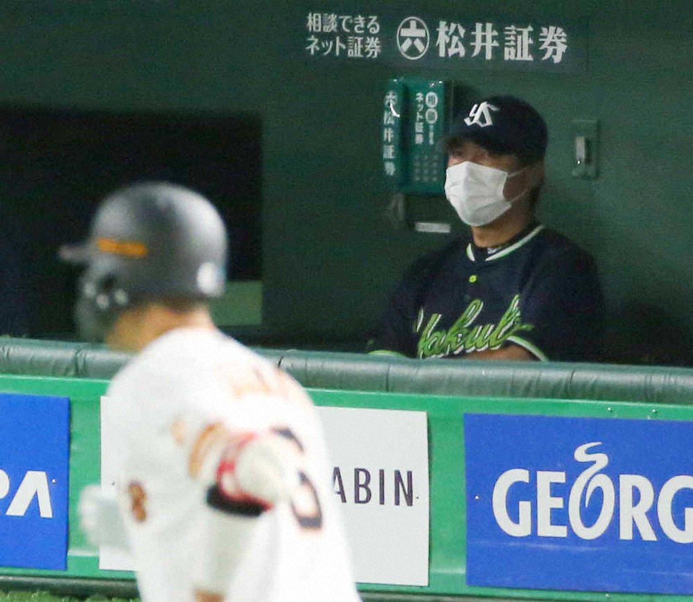 【画像・写真】ヤクルト　借金生活突入で4位転落　高津監督、2回5失点KOの原は「良い結果が出ないと判断した」