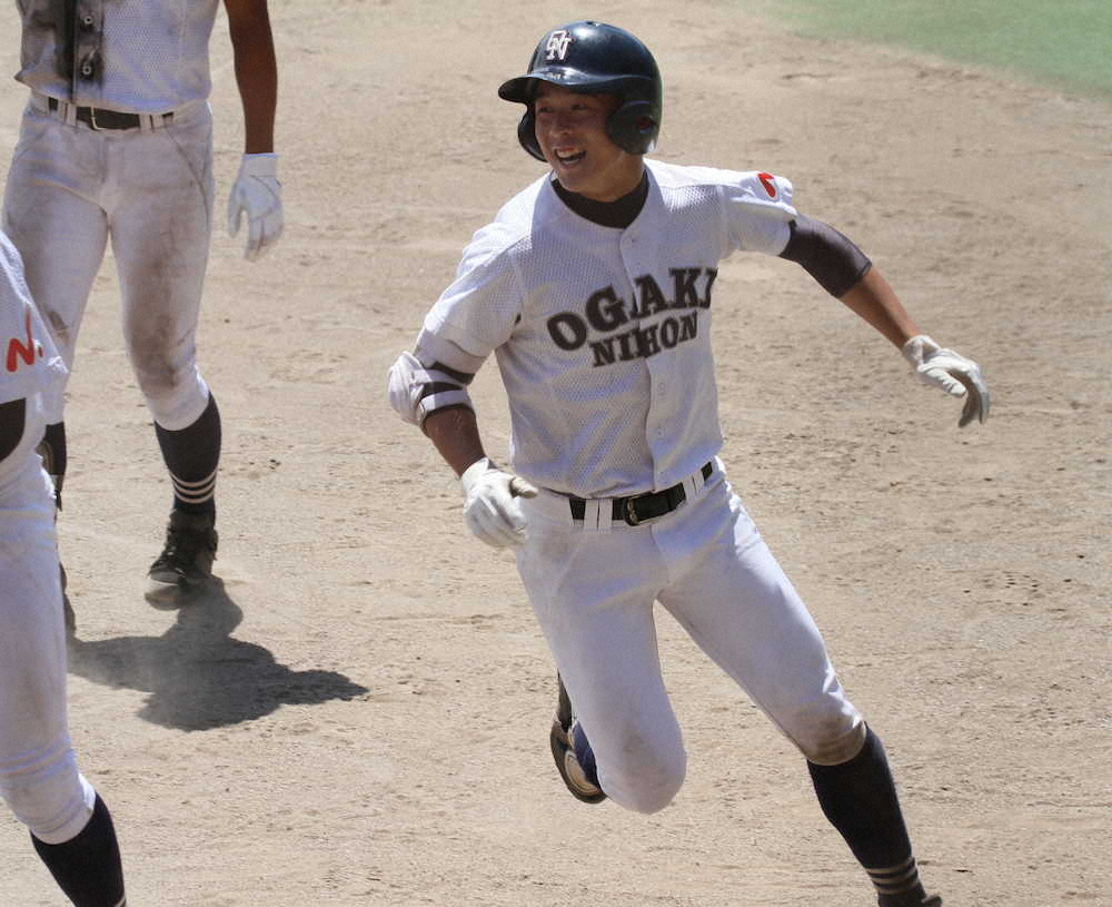 【画像・写真】46年ぶり「三岐大会」大垣日大・木原が逆転満塁弾
