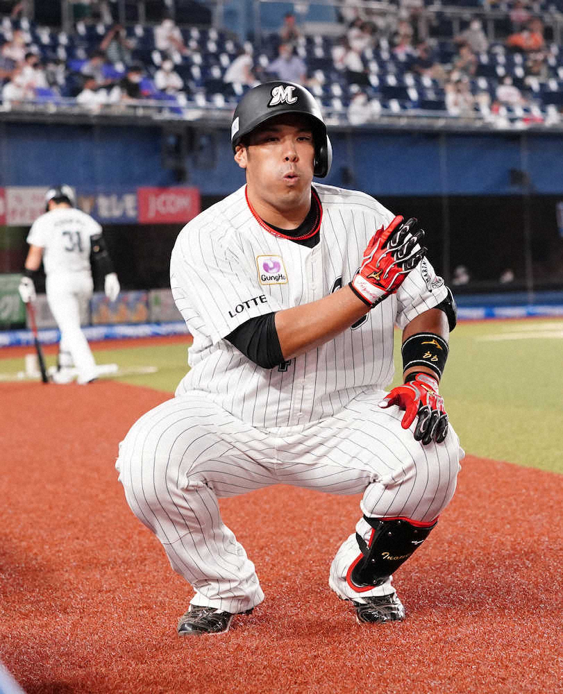 【画像・写真】ロッテ井上　バックスクリーンへ豪快12号！8試合ぶり一発「決まり手？寄り切りです」