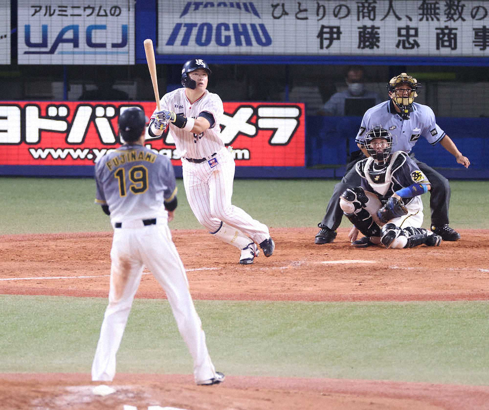 【画像・写真】阪神　藤浪692日ぶり勝利！自ら先制打、チームの連敗止めた　ヤクルト・村上弾も及ばず