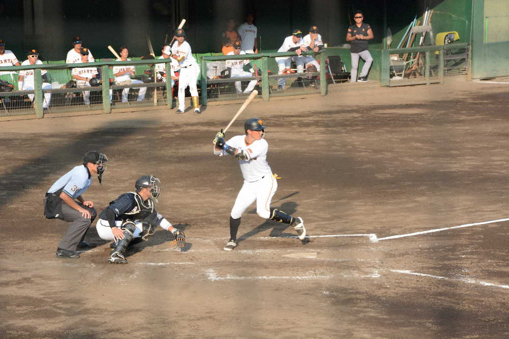 【画像・写真】巨人　2軍戦で今季初有観客開催で662人が観戦　合流の小林「2番・指名打者」で即スタメン