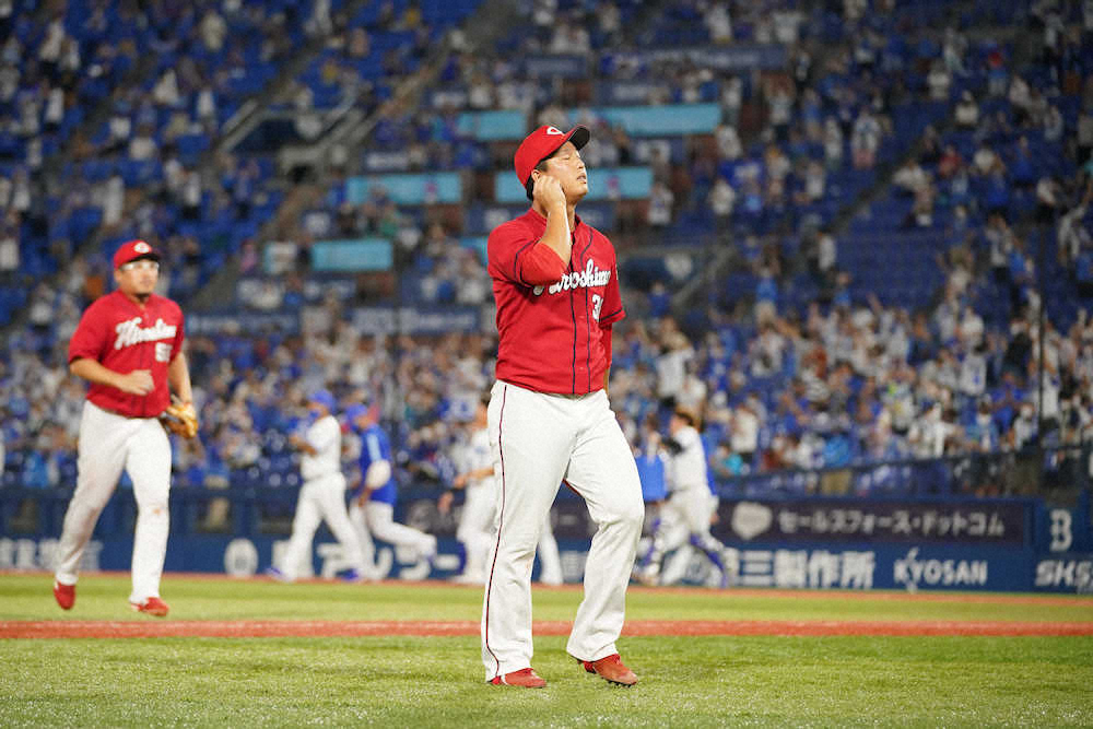 【画像・写真】広島・塹江　サヨナラ打浴びるも、佐々岡監督「2イニング目いかしたのはこちらの責任」