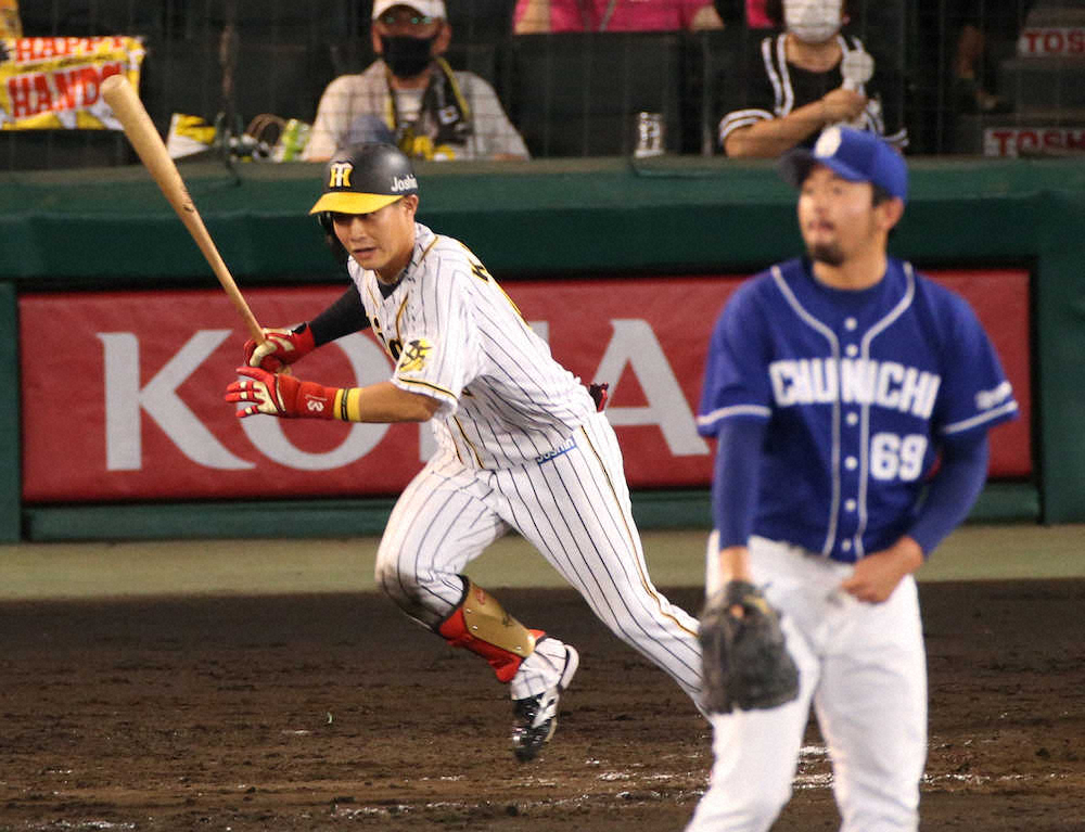 【画像・写真】阪神・木浪　11試合ぶり適時打に今季2度目の猛打賞　“シャチホコキャッチ”の影響なし