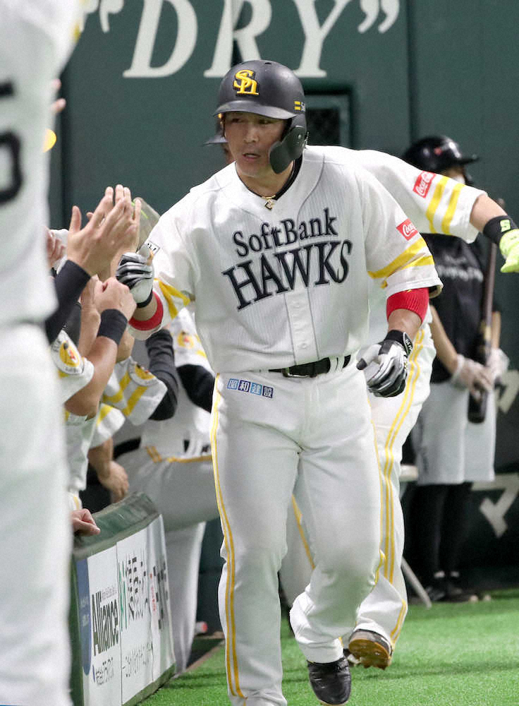 【画像・写真】ソフトB“大分コンビ”甲斐＆笠谷で5連勝！　笠谷、先輩の1発に「最高でした」