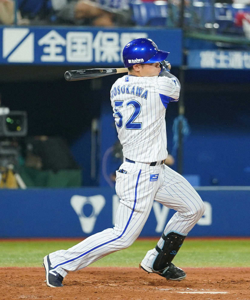 【画像・写真】DeNA4年目細川　「結果を出すという強い気持ちで」今季初出場で初安打