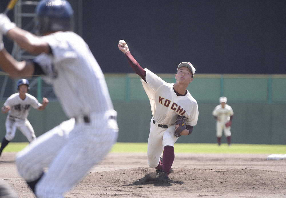 【画像・写真】高知150キロ右腕・森木　救援で3回2安打無失点＆6K「変化球をうまく使えた」