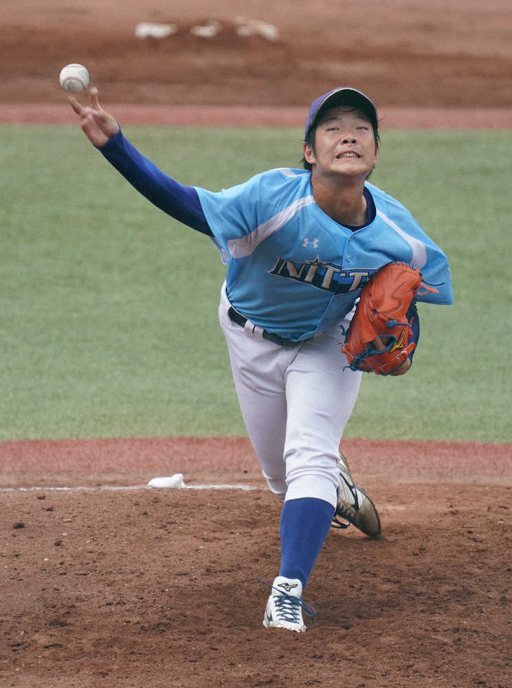 【画像・写真】＜日体大・中大＞4回から2番手で登板して4安打1四球で3失点の日体大・森（撮影・郡司　修）
