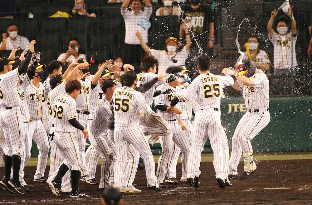 【画像・写真】阪神　サンズさまさま　サヨナラ弾！2戦連発13号、今季初の劇勝