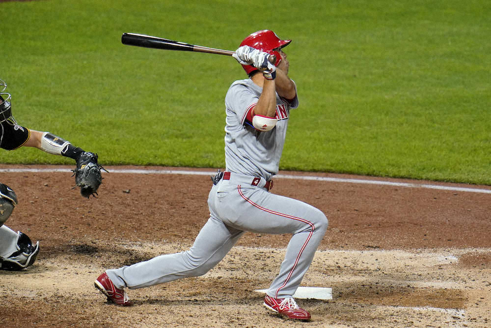 【画像・写真】レッズ・秋山　無安打も四球で出塁、今季4個目の盗塁決め存在感