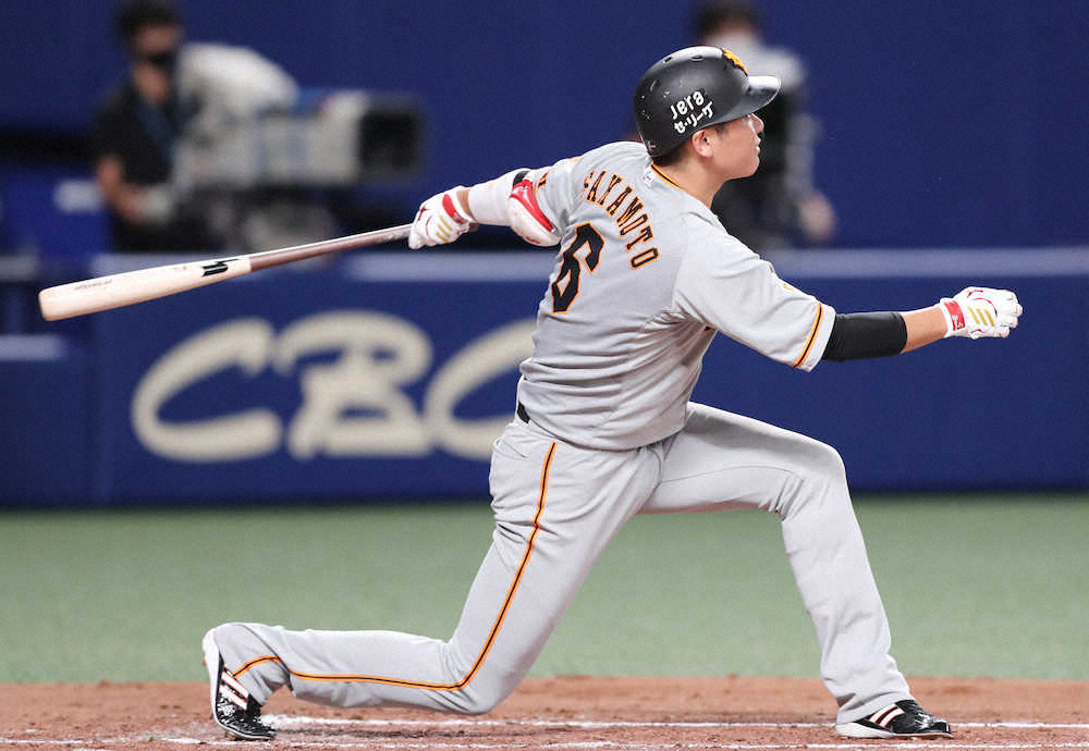【画像・写真】巨人・坂本が決勝打　14戦連続安打　“同級生”沢村刺激「僕も頑張る」