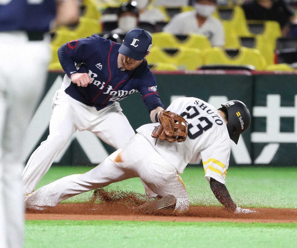 【画像・写真】ソフトB・周東　今季4度目1試合2盗塁！ロッテ・和田に1差、初の盗塁王へ意欲