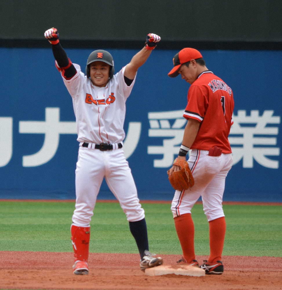 【画像・写真】ENEOS　ルーキー篠原がダメ押しの適時二塁打　日の丸を背負い続けた男