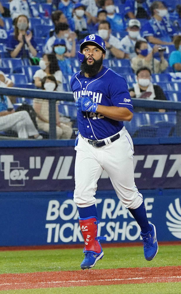 【画像・写真】中日・アルモンテ