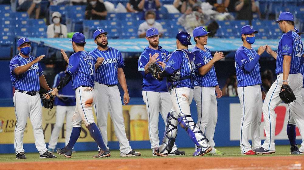 【画像・写真】DeNA・ラミレス監督　負傷交代大和は「明日決める」も痛みこらえての左犠飛に「素晴らしい仕事」賛辞