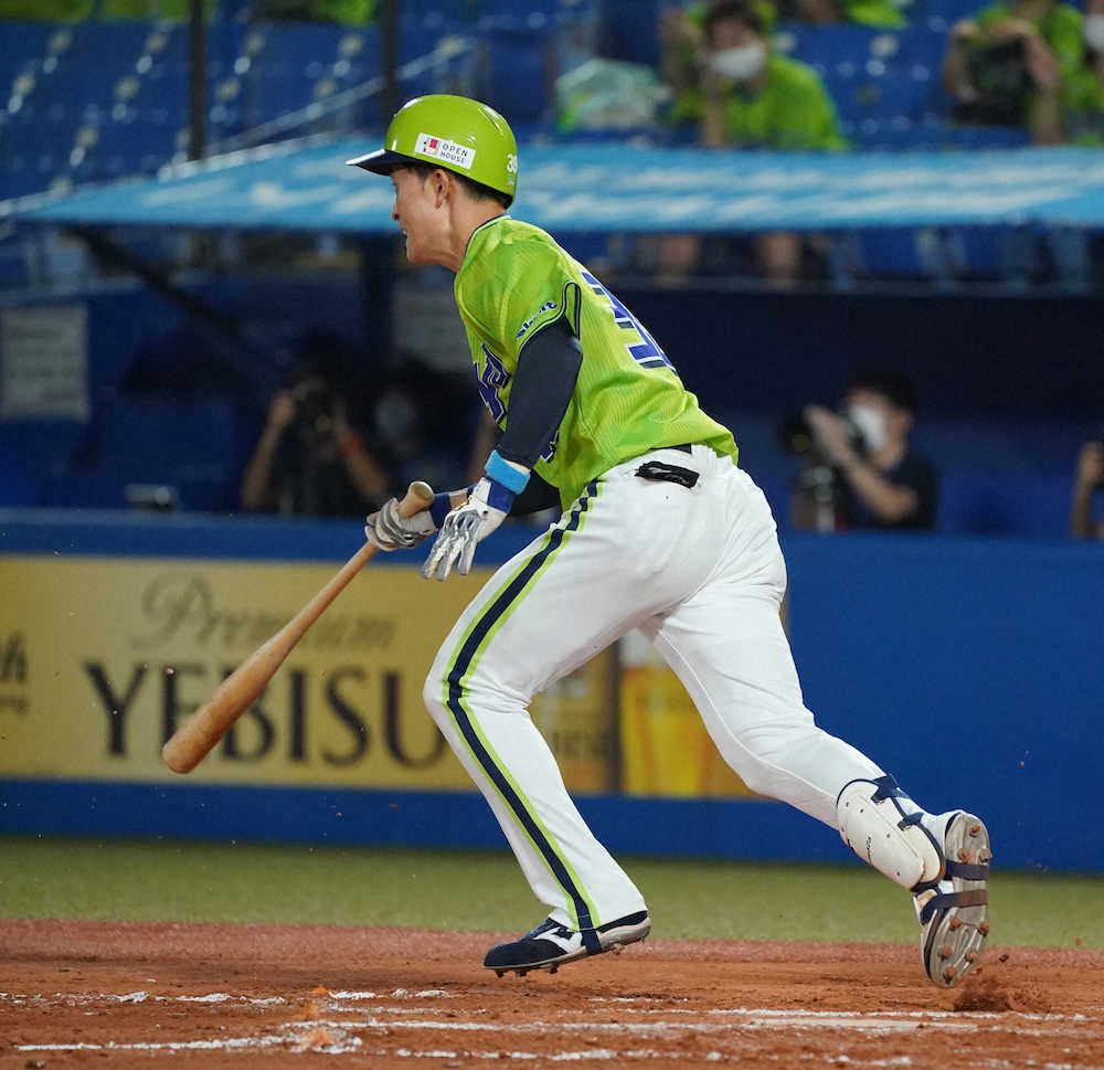 【画像・写真】ヤクルト　逆転勝ちで連敗ストップ、代打・荒木＆宮本が連続適時打　DeNAは救援陣踏ん張れず