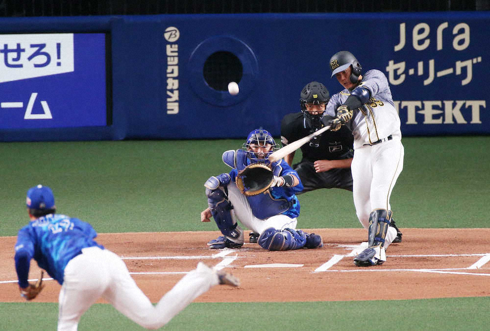 【画像・写真】初2番で先制4号　阪神・陽川「早く戻ってきて」　同期ウメの穴をウメた