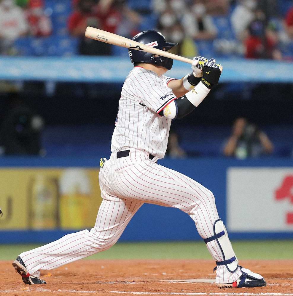 【画像・写真】プロ新記録逃すも…ヤクルト・村上、7回に2試合ぶり15号ソロ　初回は3連発後に捕邪飛