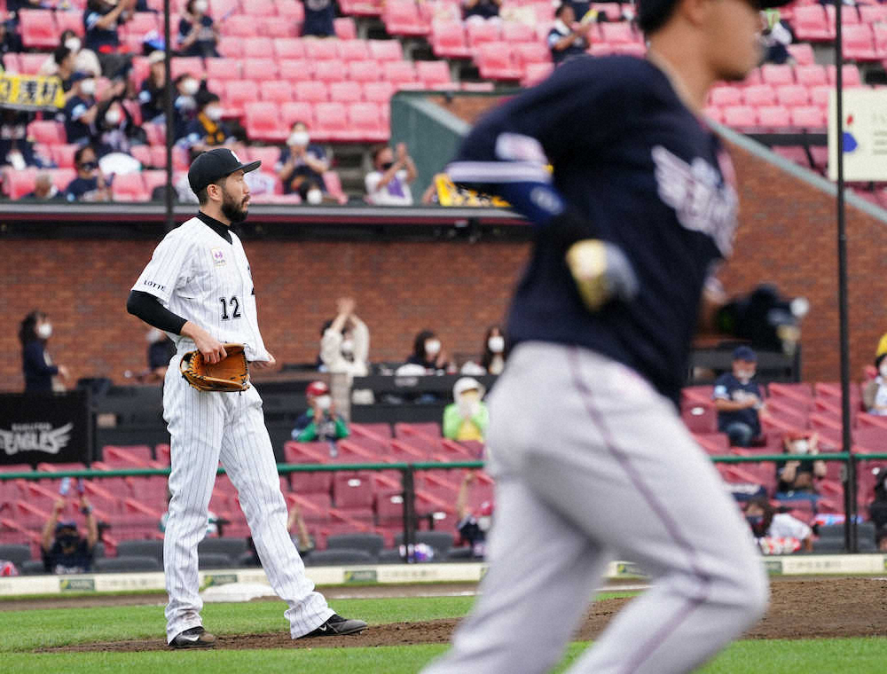 【画像・写真】ロッテ先発・石川　今季ワースト3被弾含む8失点で3敗目「何もないですね…」