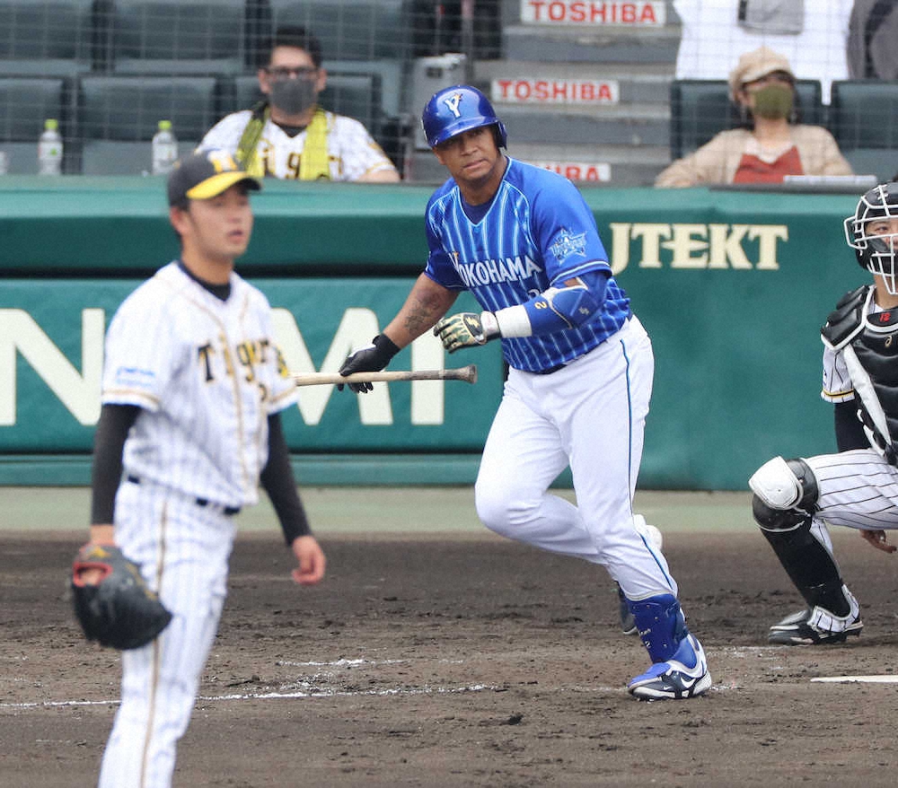 【画像・写真】DeNA・ロペス　日米通算2000試合出場達成「貢献できるように、ここからさらに頑張っていきます」