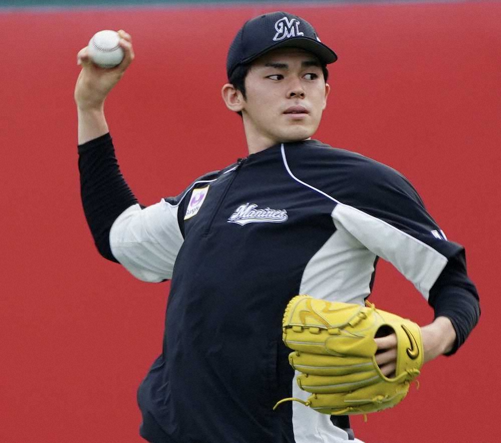 【画像・写真】ロッテ・佐々木朗希が珍しい“投げ込み”　軽め、強め、強めと3度キャッチボール