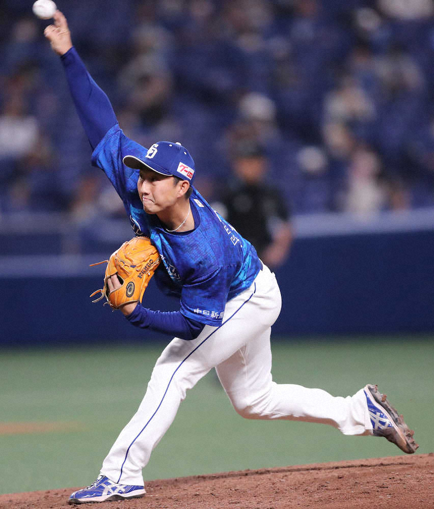 【画像・写真】中日・藤嶋「気持ちが入りすぎて」帽子間違えた…投げてはきっちり2回無失点