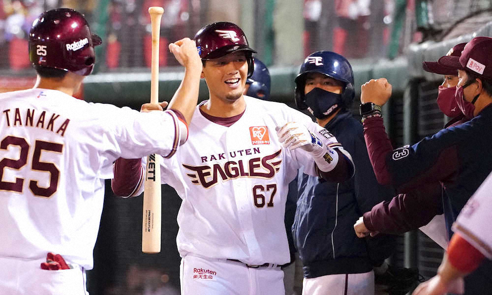 【画像・写真】楽天・下妻　8年目でのプロ初本塁打に「素直にうれしい」今年2月に支配下復帰の苦労人