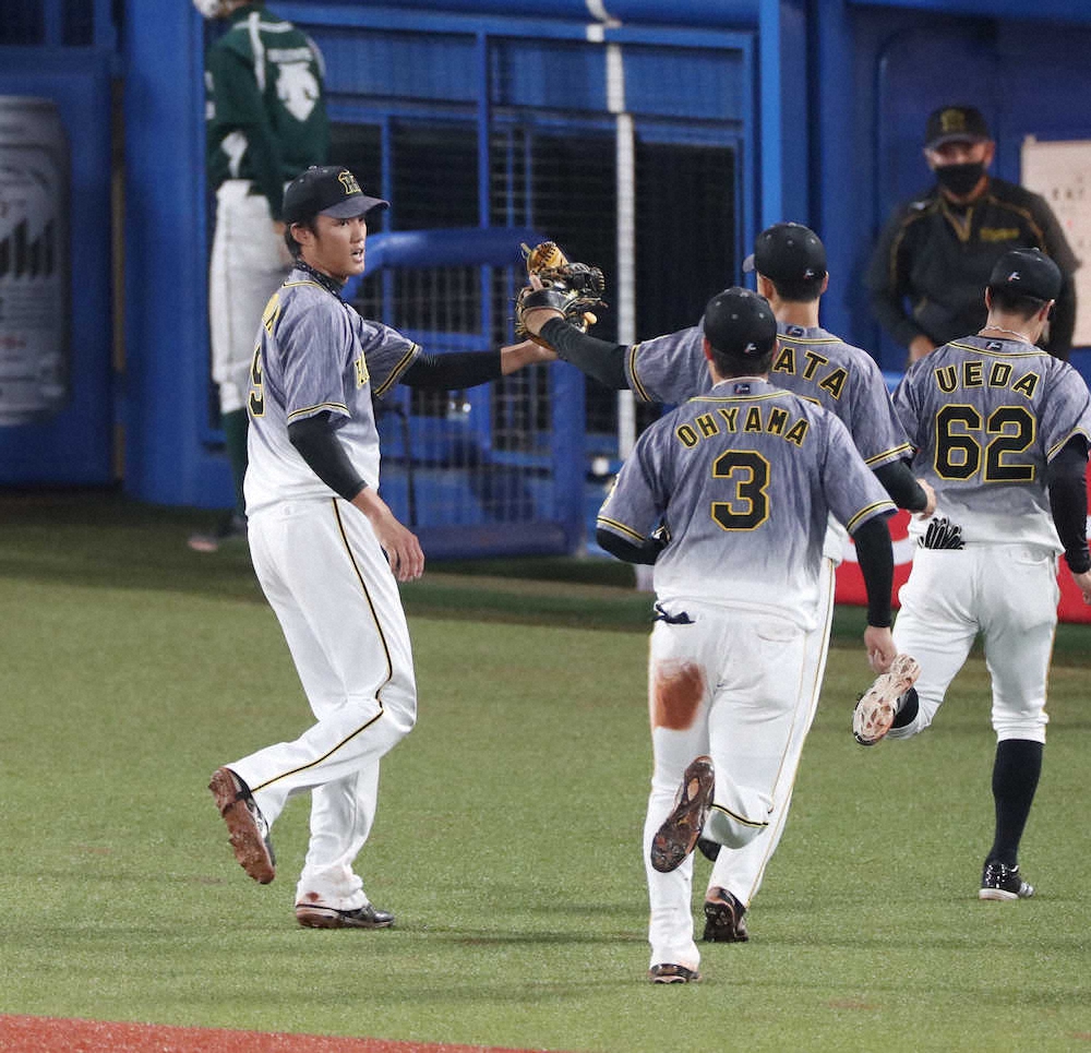 【画像・写真】阪神・藤浪　プロ初の連投で無失点