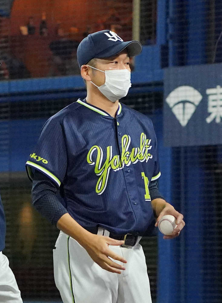 【画像・写真】ヤクルト20歳の主砲・村上が3ランで40歳・石川の今季初勝利援護「勝ちをつけられてすごくうれしい」
