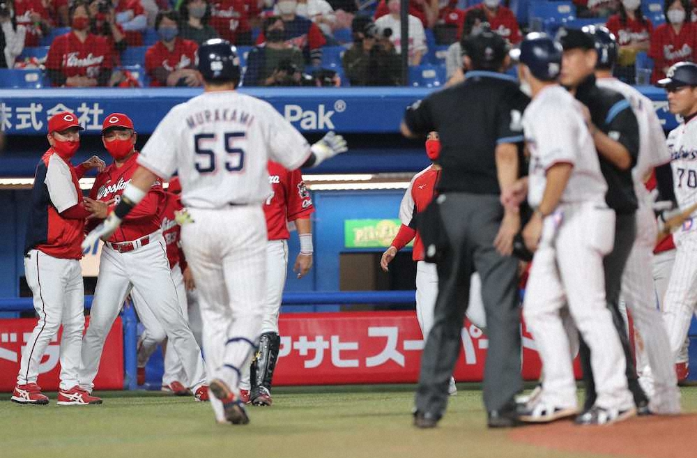 【画像・写真】広島17安打13点大勝　森下、新人王近づく7回零封7勝　あわや乱闘…警告試合に