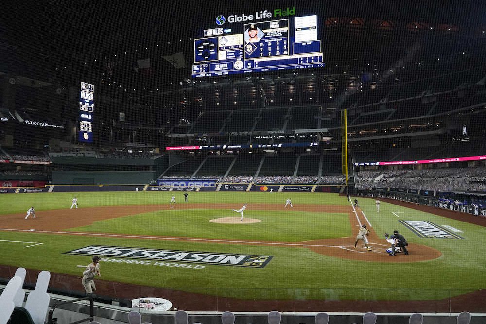 【画像・写真】リーグ最高勝率のドジャースが先勝　パドレスのティングラー監督は退場処分