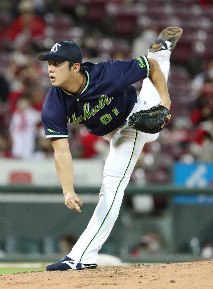 【画像・写真】ヤクルト・歳内　NPB復帰後初白星から2連勝逃す　勝利投手の権利まであと2死…誠也弾に屈す