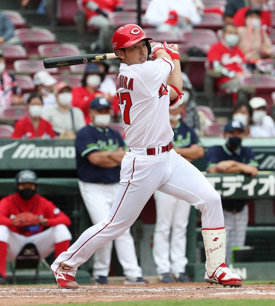 【画像・写真】“最高の1日”広島・中村祐　2年ぶりの本拠地勝利&適時打　「活躍する姿見せられてうれしい」