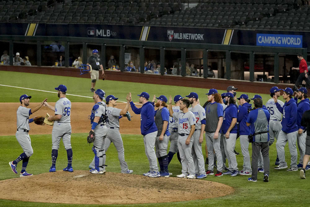 【画像・写真】ドジャース15点圧勝　初回14人猛攻！PS最多1イニング11点