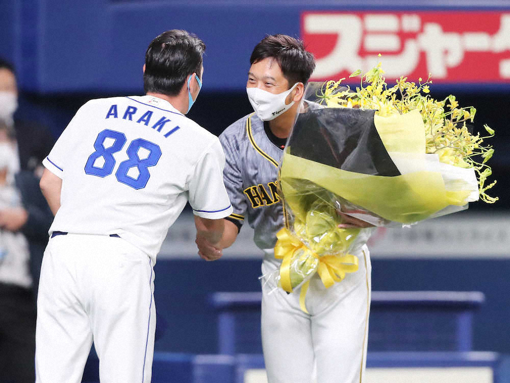 【画像・写真】球児伝説最終章始まる!　サヨナラ負けも敵地ファンに別れ　「いい勝負を繰り広げさせてもらった」