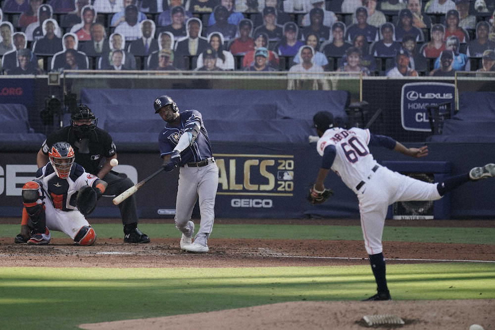 【画像・写真】レイズ・アロザレーナ　メジャータイ新人PS6本塁打！5回にソロアーチ、チームはサヨナラ負け