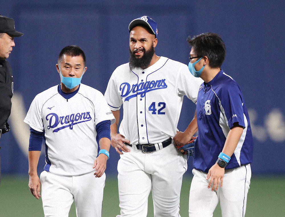 【画像・写真】痛っ！21試合連続安打中の中日・アルモンテが抹消　球団記録達成は？