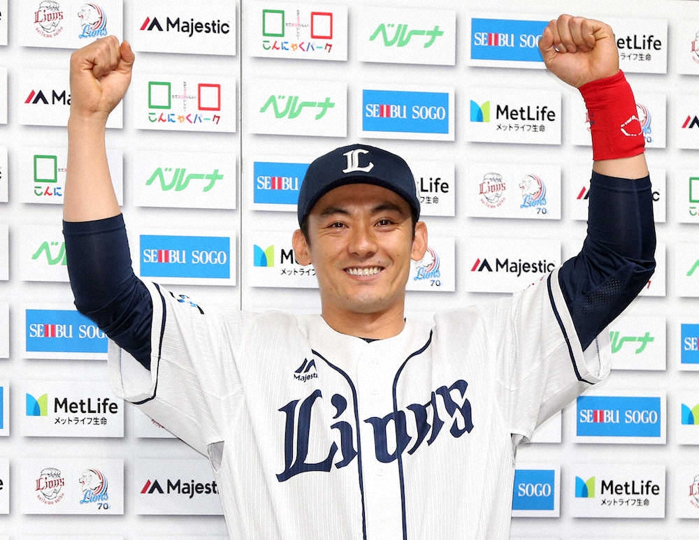 【画像・写真】西武・栗山「プロは移動日が見せどころ」午前6時起床で決勝打　源田気迫のヘッスラに発奮！