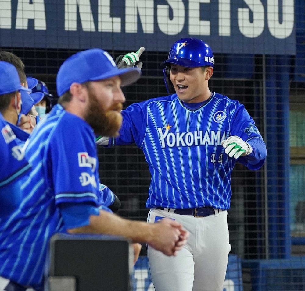 【画像・写真】DeNA・佐野　5戦連発！「ポパイ」長田＆「オバQ」田代らレジェンドに並んだ！