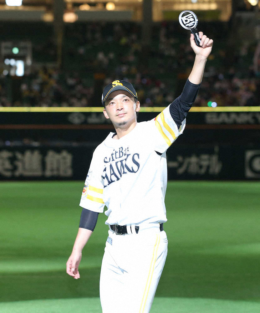 【画像・写真】ソフトB・東浜　勢い止まらん6連勝でチームトップ8勝目　Vへ加速！20日にもM9点灯
