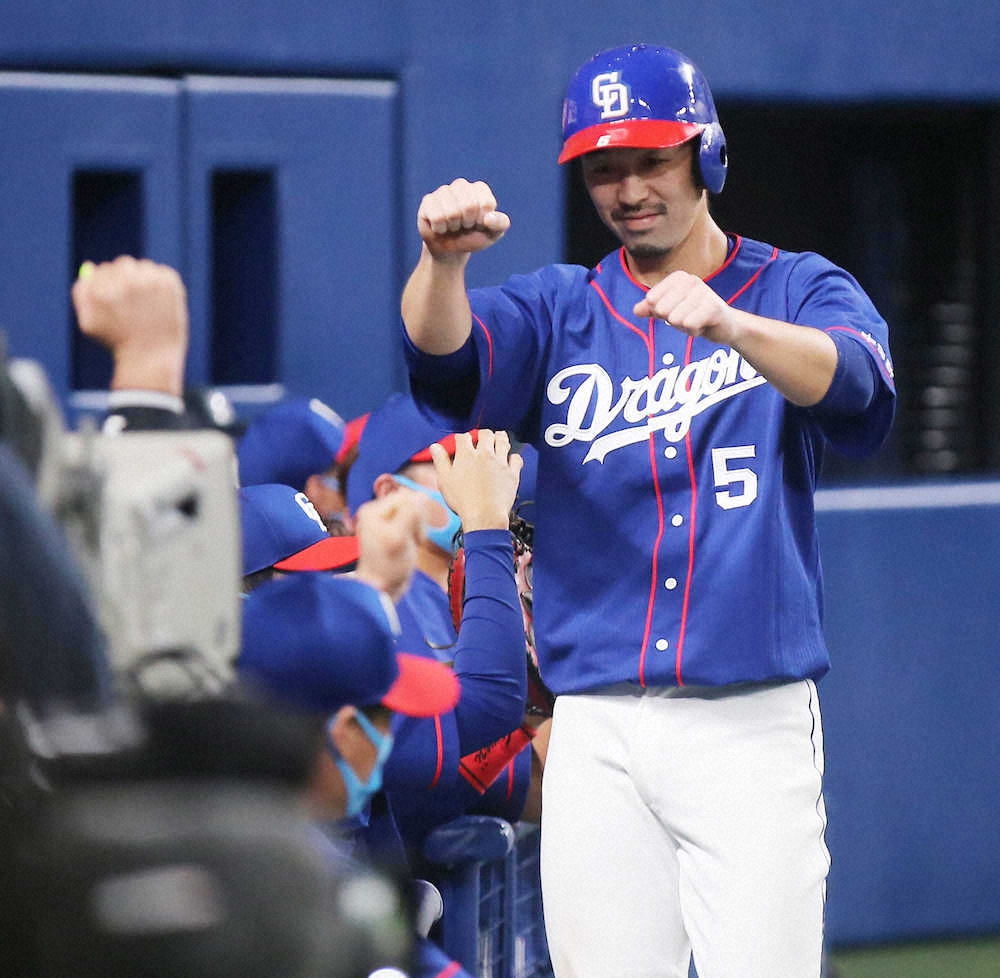 【画像・写真】逆転勝ちの中日・与田監督「ワンチャンスに強かった」打線の勝負強さを称賛
