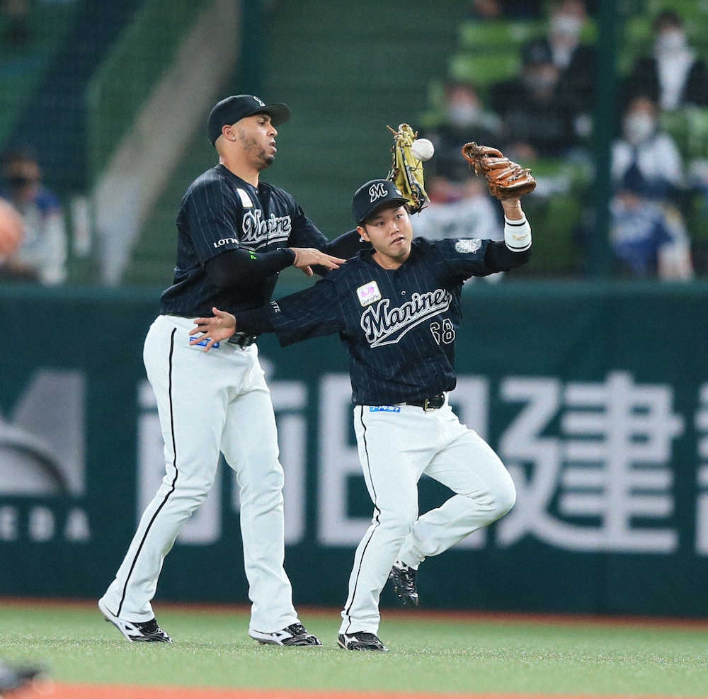 【画像・写真】ロッテ　痛っ！失策で痛恨サヨナラ負け　首位ソフトBに6.5歳　西巻とマーティンが交錯