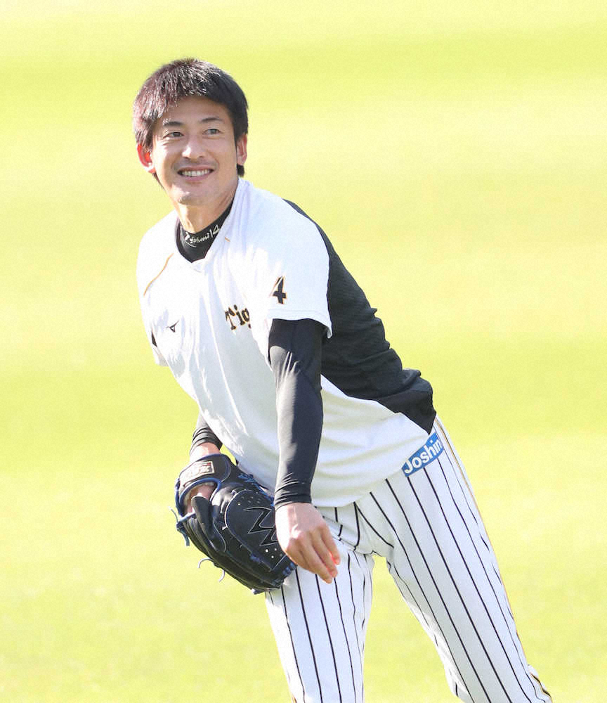 【画像・写真】来季構想外の阪神・能見　甲子園での1軍練習に参加