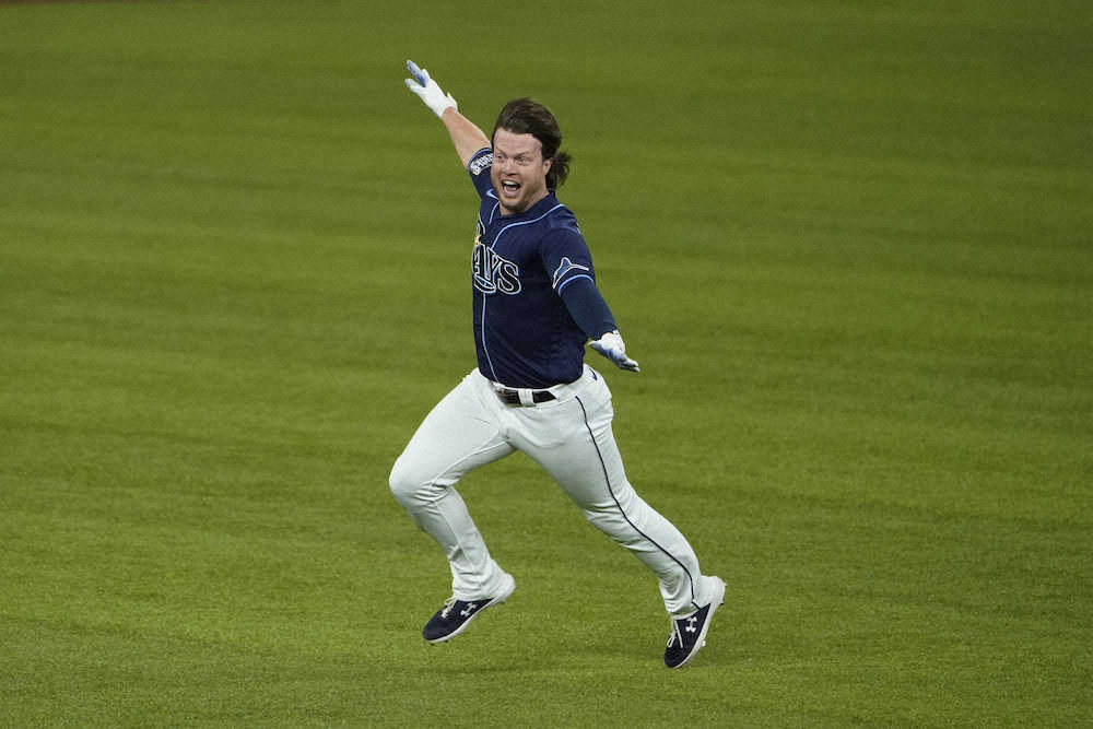 【画像・写真】データで見るWシリーズ第4戦　ヒーローはトレード3回の渡り鳥　フィリップスが貴重な一打