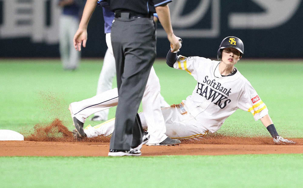 【画像・写真】ソフトバンクV王手！　周東が球団タイ記録　月間19盗塁＆9戦連続成功　いざ本拠舞い！