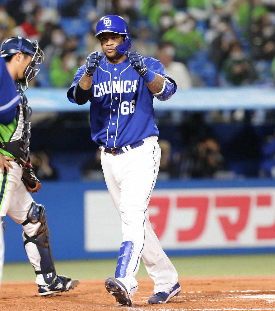 【画像・写真】中日・ビシエド　82打点で単独トップに　チームも月間16勝の11年ぶり快挙